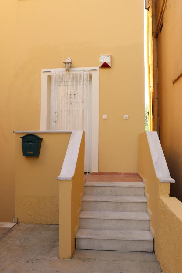 Sweet Vassia * Corfu (city)